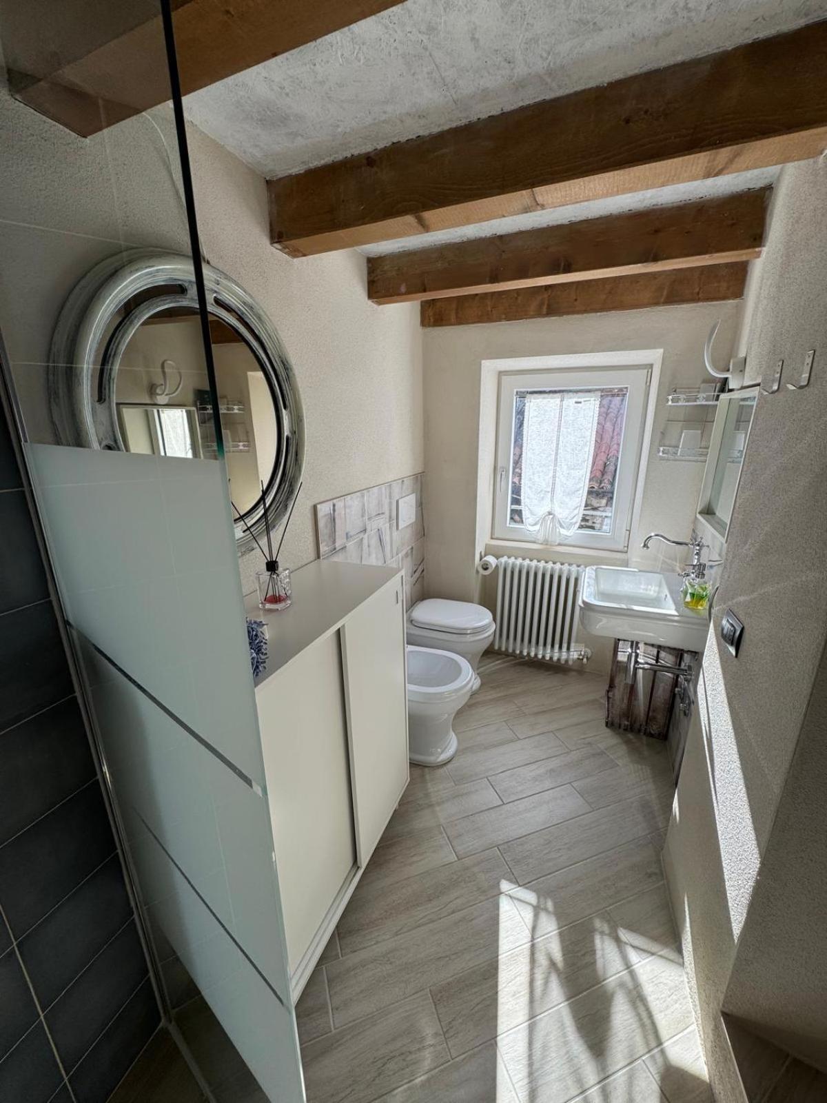 Villa Casa Del Giglio A Cadelmonte à Valle  Extérieur photo